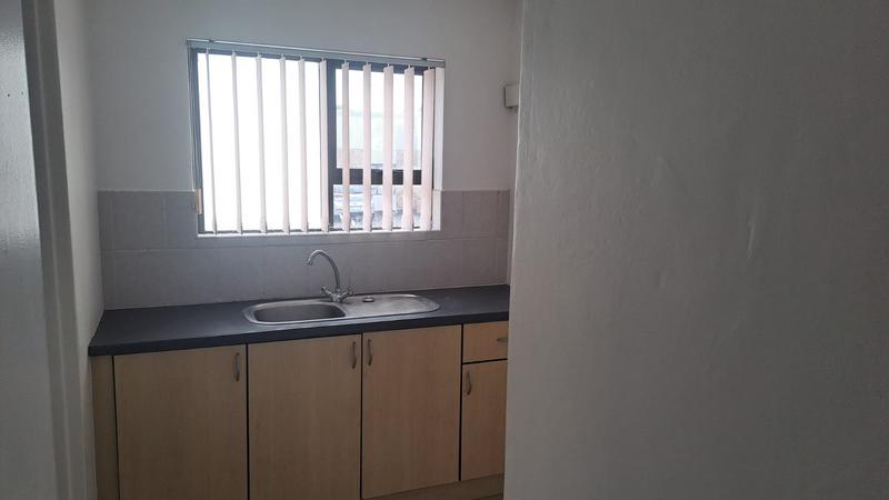To Let Commercial Property for Rent in Newton Park Eastern Cape